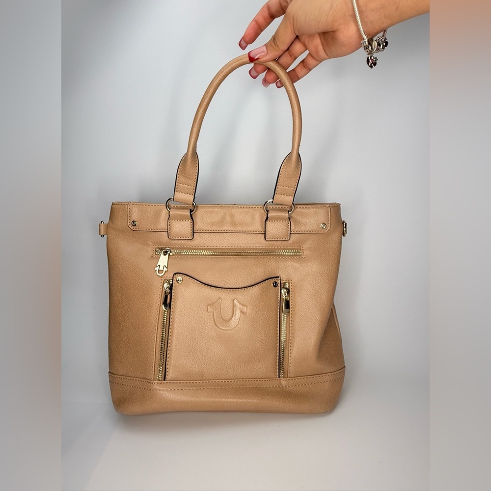 True Religion Tan Tote Satchel Handbag Horseshoe Logo Zip Pockets